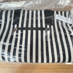 Alice + Olivia Duffel Bag Black and White Positano Stripe Tote NEW Weekender